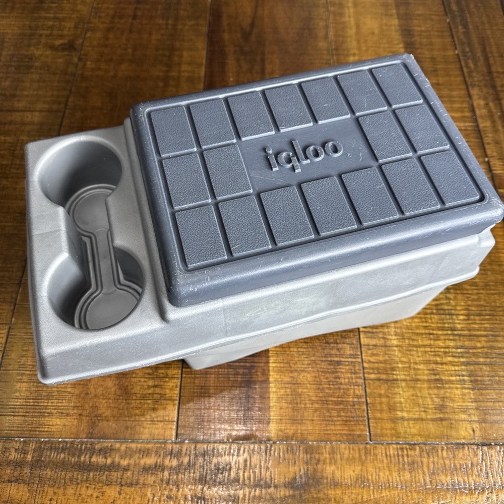 IGLOO Little Kool Rest Cooler Car Truck Console Armrest Drink Holder Ice Chest